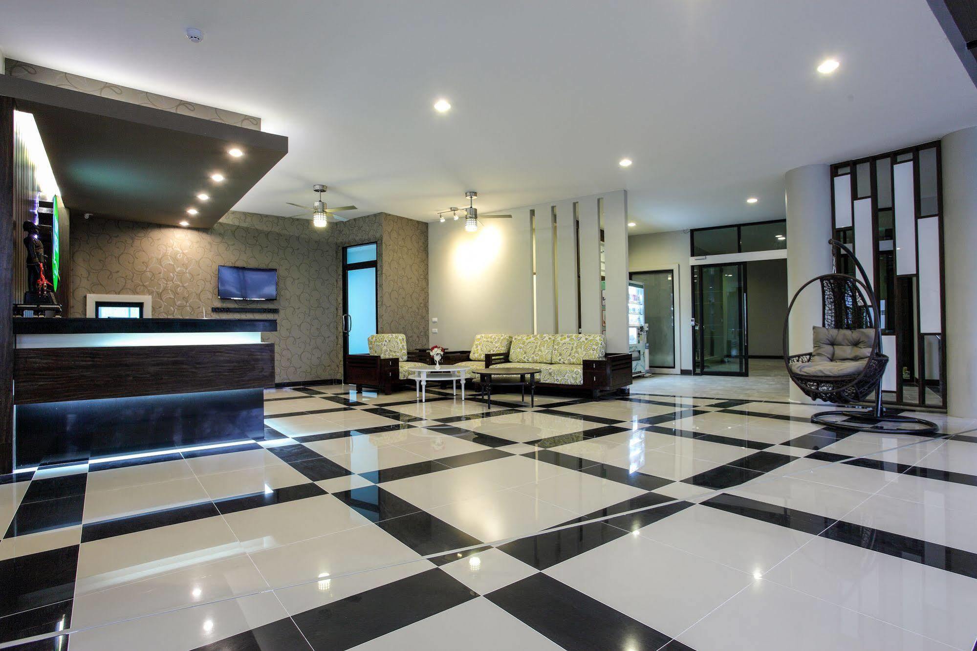 Romyen Garden Place Nakhon Ratchasima Exterior photo